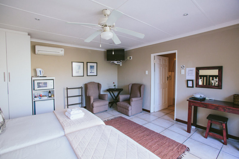 Blue Bend B&B, East London