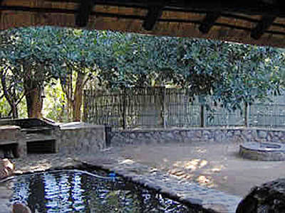 Africa Safari Luxury Operator Guide on Facilities And 5 Luxury Self Catering Chalets  Can Sleep 30 People