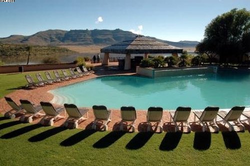Black Mountain Leisure & Conference Hotel