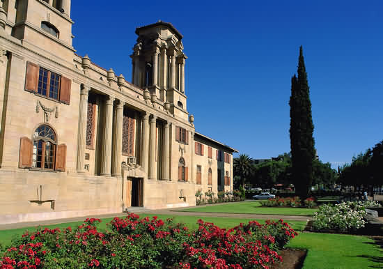 Bloemfontein_City_Hall.jpg