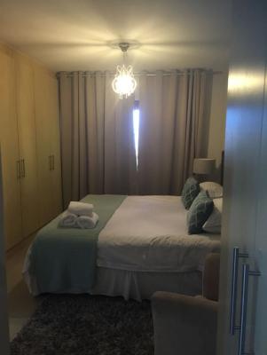 Room image 1