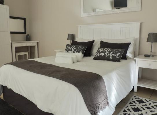 Room image 2