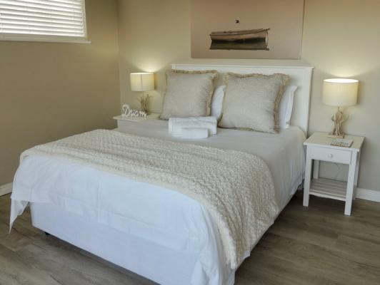Room image 3