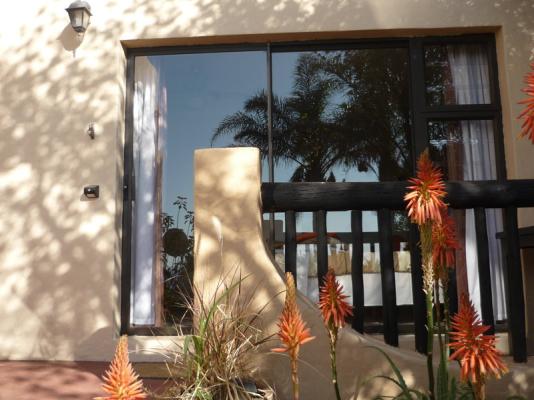 Room image 2
