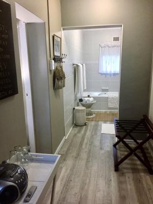 Room image 2