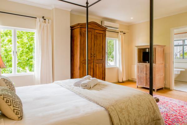 Room image 5