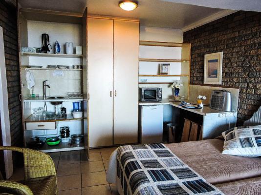 Room image 3