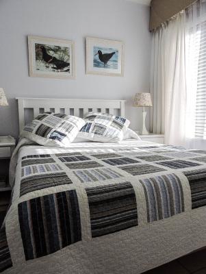 Room image 1