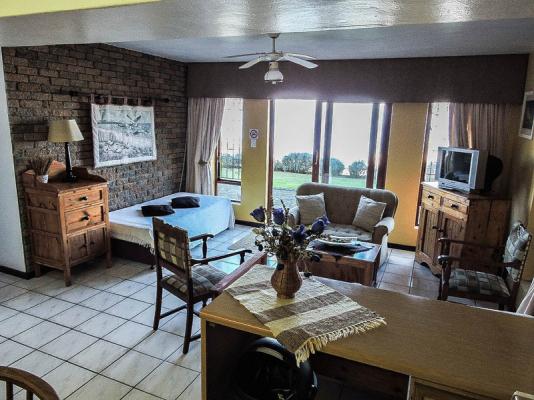 Room image 3