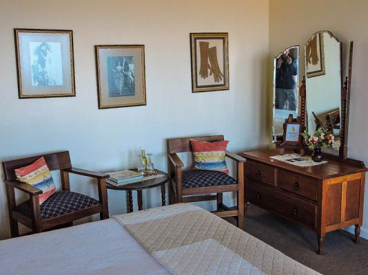 Room image 4