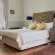 Room 142 - Double Bath/Shower en suite Double Bath/Shower en suite 