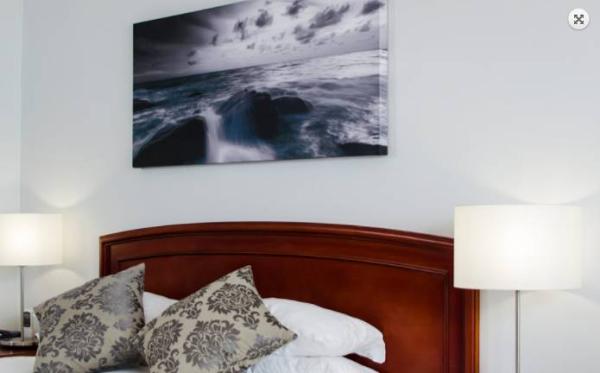 Room image 3