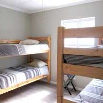 Tolbos Backpackers 