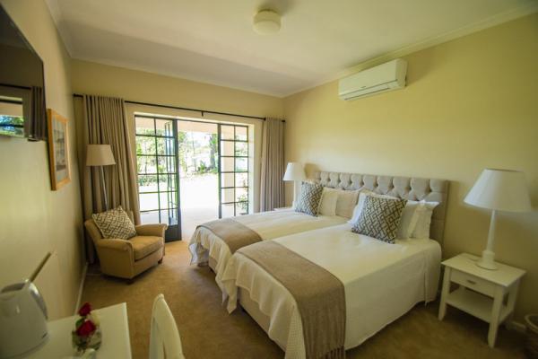 Room image 4
