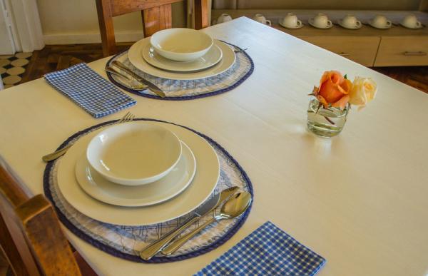 Dining room table