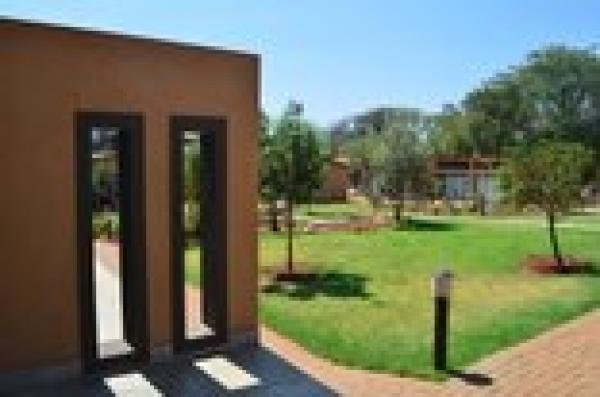 Manor Hills Guest Lodge 