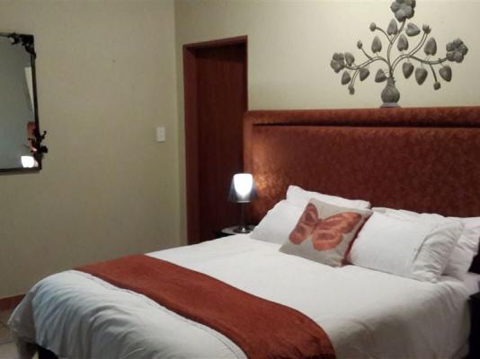 Room image 1