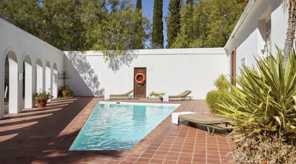 Lord Milner Hotel
