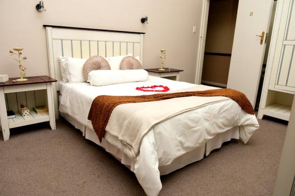 Room image 3