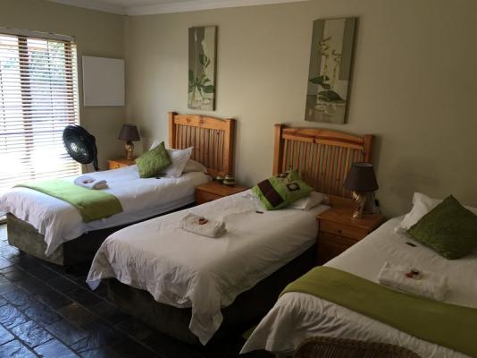 Room image 3