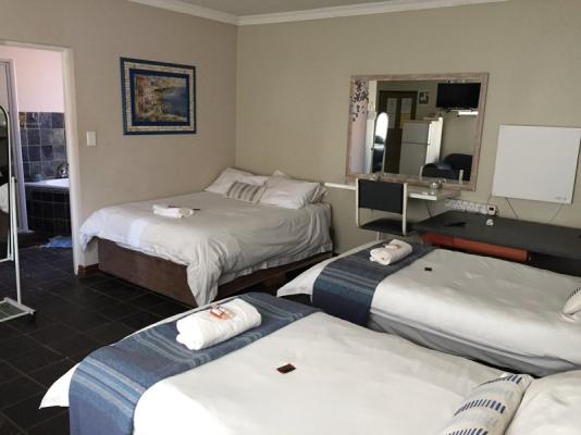 Room image 5