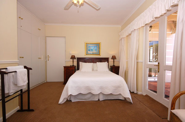 Fifth Avenue Beach House