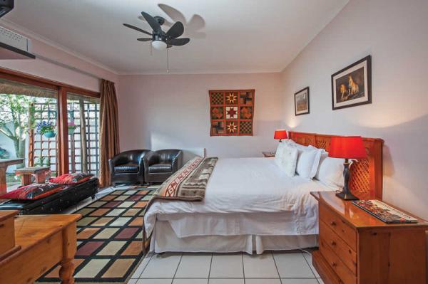 Room image 3