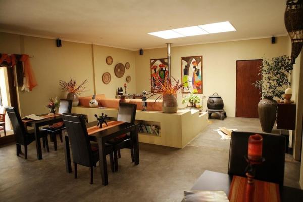 Restaurant / lounge area