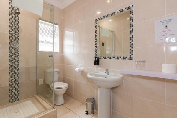 Room image 2
