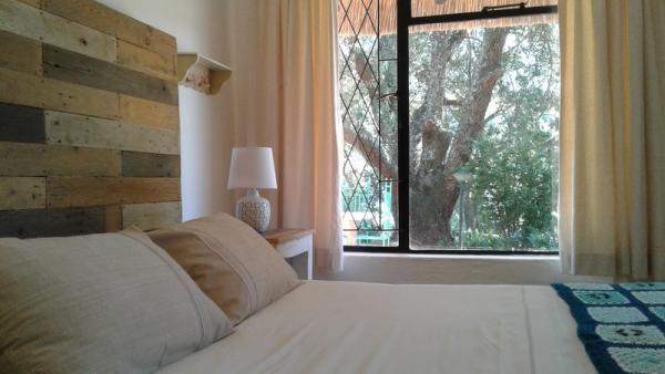 Room image 3