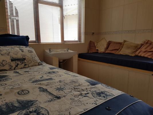 Room image 1