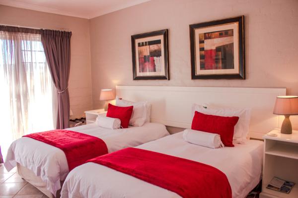 Room image 4