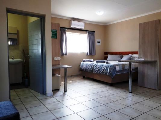 Room image 1