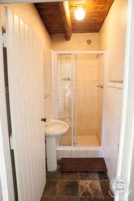 Room image 4