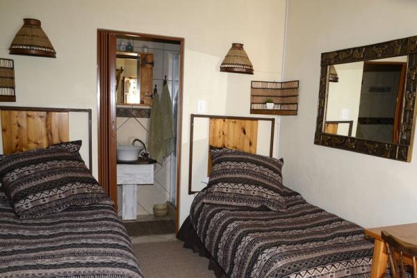 Room image 3