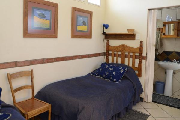 Room image 5