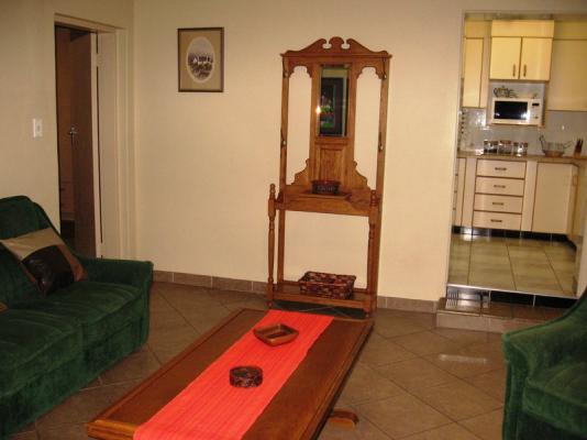 Lonely Oak Lounge