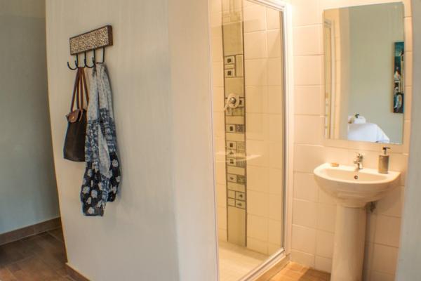 Room image 3