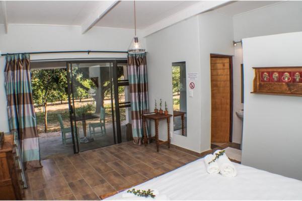 Room image 4