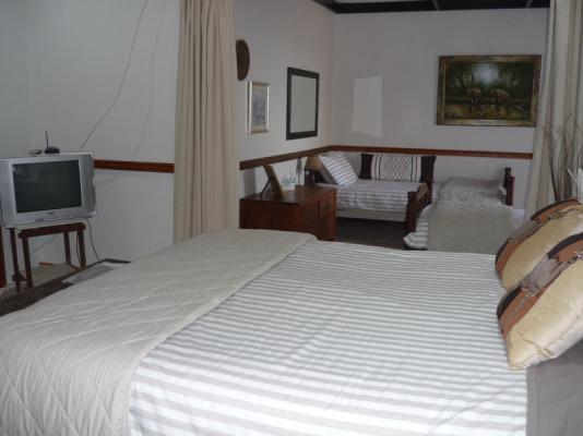 Room image 12