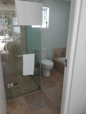 Room image 18