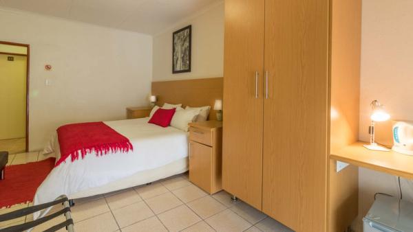 Room image 1