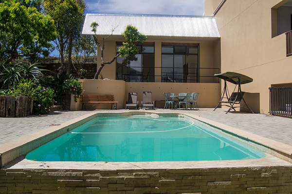 Queen Manor Boutique Guest House