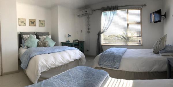 Room image 1