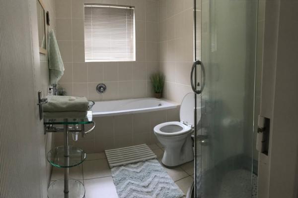 Room image 3