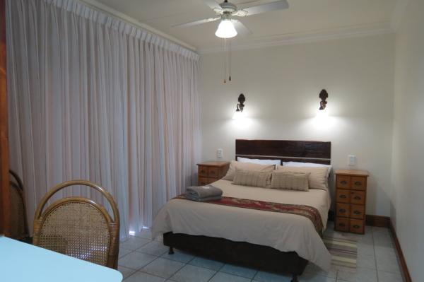 Room image 4