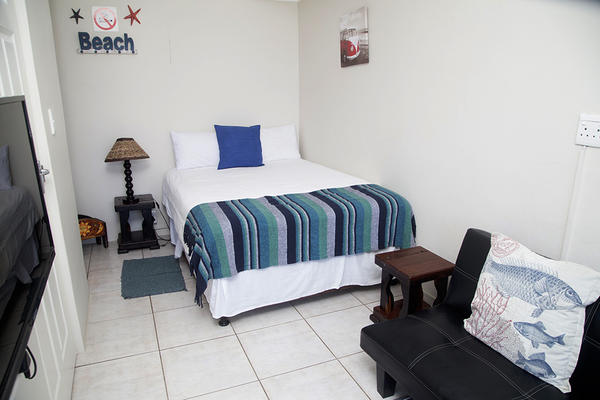 SeaBreeze sea view studio unit sleeps 2-3 