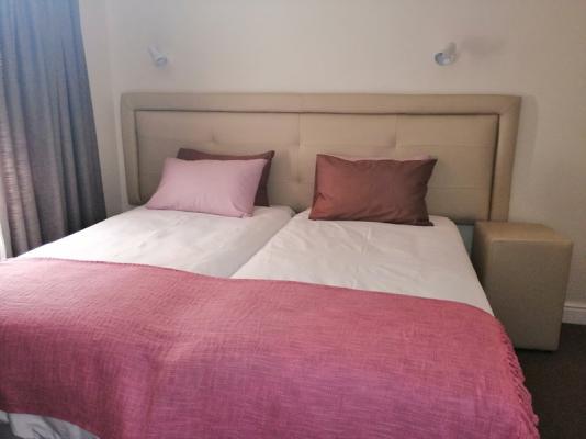 Room image 2