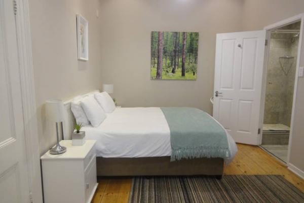 Room image 7