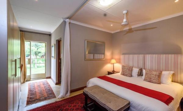 Khaya Ndlovu Manor House